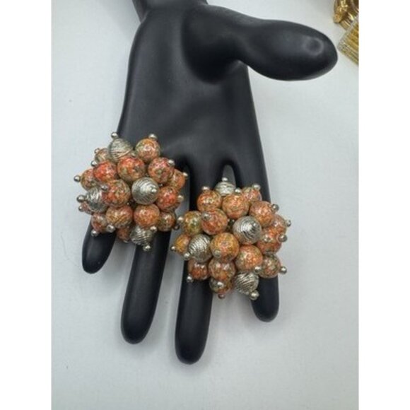 Vintage Clip-On Earrings Acrylic Orange & Gold Beads 1950s-60s Chunky Pretty - Picture 1 of 6